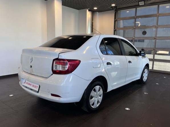 Renault Logan II с пробегом 2017 года, цена 306 200 рублей, 329356 км, седан, Автокод Объявления
