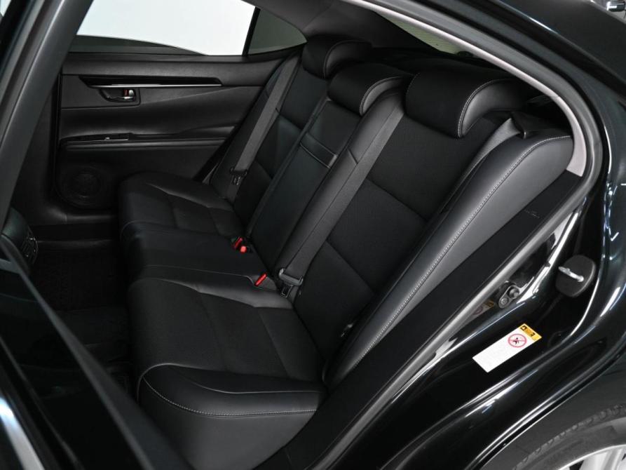 Lexus ES VI Рестайлинг Ростов-на-Дону  - изображение 9