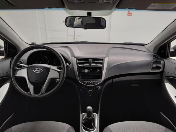 Hyundai Solaris I с пробегом 2012 года, цена 590 000 рублей, 102277 км, седан, Автокод Объявления