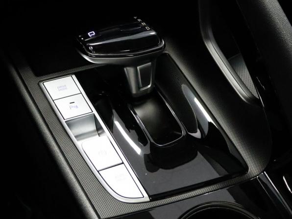 Hyundai Elantra VII (CN7) Рестайлинг с пробегом 2023 года, цена 2 099 000 рублей, 43120 км, седан, Автокод Объявления