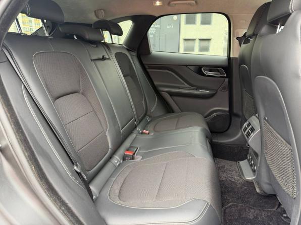 Jaguar F-Pace I с пробегом 2019 года, цена 2 765 000 рублей, 110000 км, внедорожник, Автокод Объявления