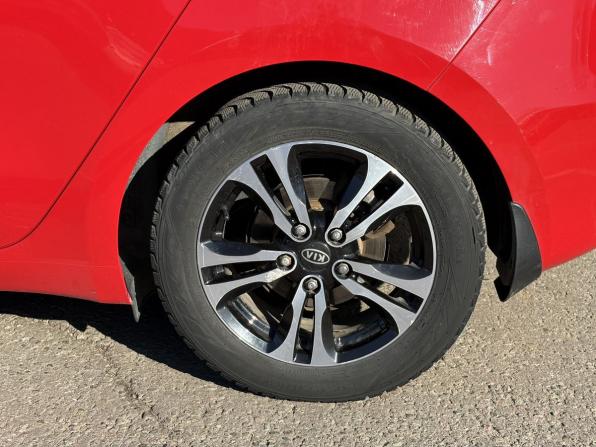 Kia Ceed II Рестайлинг с пробегом 2016 года, цена 1 099 000 рублей, 120026 км, хэтчбек, Автокод Объявления