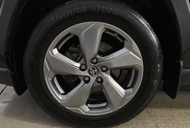 Toyota RAV4 V (XA50) с пробегом 2021 года, цена 3 650 000 рублей, 71491 км, внедорожник, Автокод Объявления