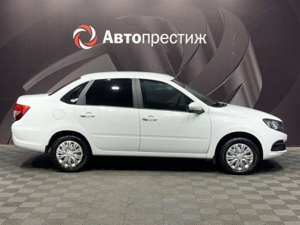 Lada (ВАЗ) Granta I Рестайлинг с пробегом 2023 года, цена 720 000 рублей, 48290 км, седан, Автокод Объявления