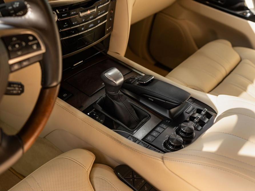 Lexus LX III Рестайлинг 2 Москва  - изображение 19