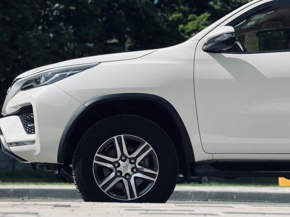 Toyota Fortuner II Рестайлинг с пробегом 2022 года, цена 4 050 000 рублей, 66961 км, внедорожник, Автокод Объявления