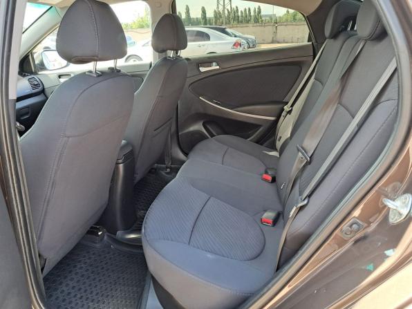 Hyundai Solaris I Рестайлинг с пробегом 2015 года, цена 685 000 рублей, 191635 км, седан, Автокод Объявления