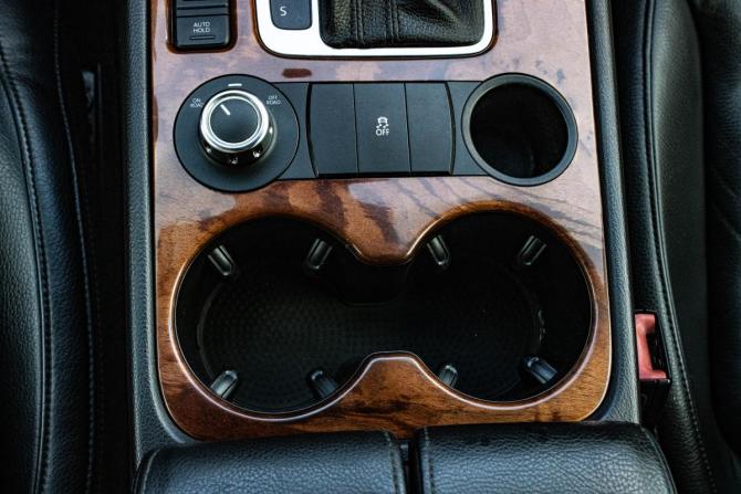 Volkswagen Touareg II с пробегом 2010 года, цена 1 739 000 рублей, 242446 км, внедорожник, Автокод Объявления
