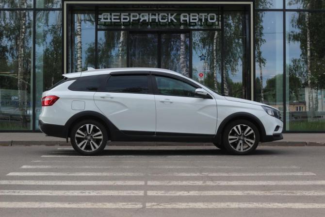 Lada (ВАЗ) Vesta I с пробегом 2022 года, цена 1 350 000 рублей, 72438 км, универсал, Автокод Объявления