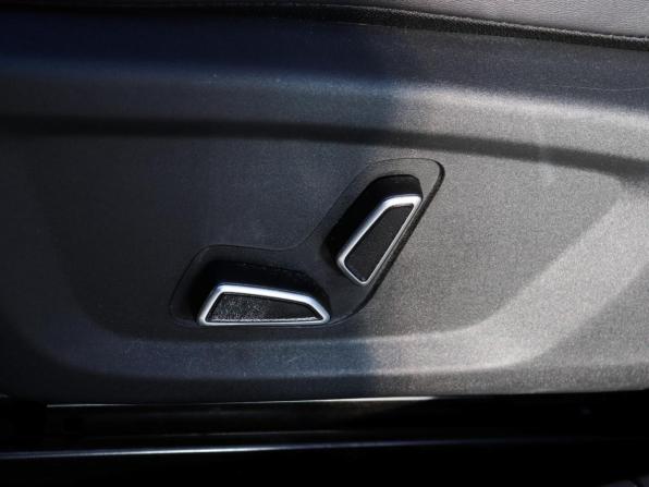 Changan UNI-V I с пробегом 2023 года, цена 2 159 000 рублей, 42445 км, лифтбек, Автокод Объявления