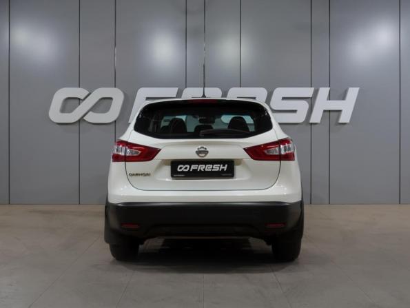 Nissan Qashqai II с пробегом 2014 года, цена 1 550 000 рублей, 97966 км, внедорожник, Автокод Объявления