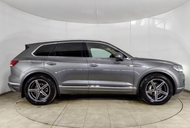 Volkswagen Touareg III с пробегом 2021 года, цена 5 250 000 рублей, 75279 км, внедорожник, Автокод Объявления