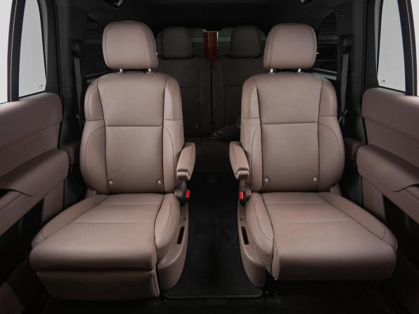 Новый Li Auto (Lixiang) L9 I Рестайлинг 2025 года, цена 11 890 000 рублей, внедорожник, Автокод Объявления