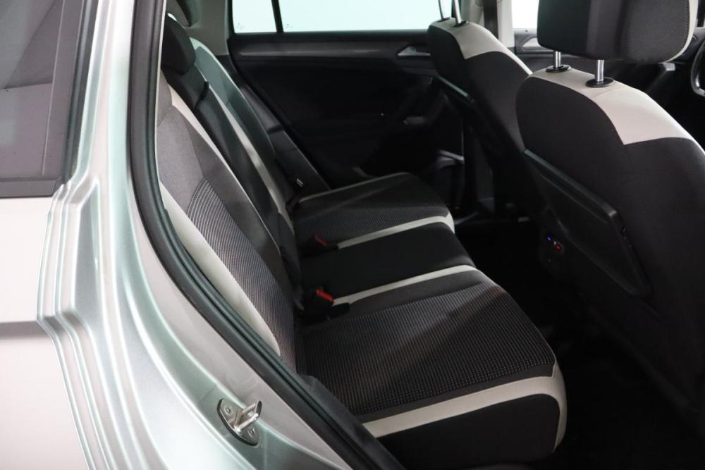 Volkswagen Tiguan II Санкт-Петербург  - изображение 15