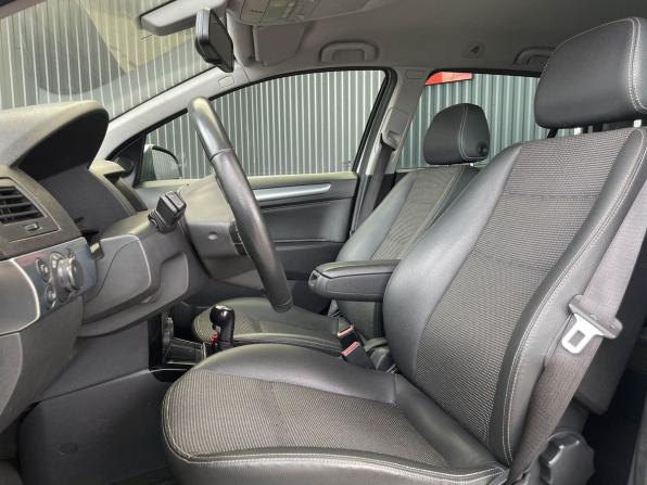 Opel Astra H Рестайлинг с пробегом 2011 года, цена 447 000 рублей, 217063 км, универсал, Автокод Объявления