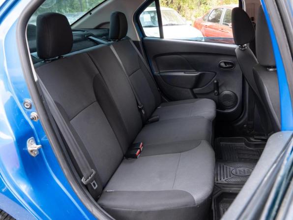 Renault Logan II с пробегом 2015 года, цена 777 000 рублей, 90628 км, седан, Автокод Объявления