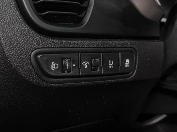 Kia Rio IV Рестайлинг с пробегом 2021 года, цена 1 549 000 рублей, 139661 км, хэтчбек, Автокод Объявления