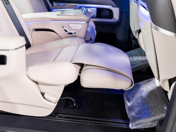Новый Mercedes-Benz V-Класс III (W447) Рестайлинг 2 2025 года, цена 12 850 000 рублей, минивэн, Автокод Объявления