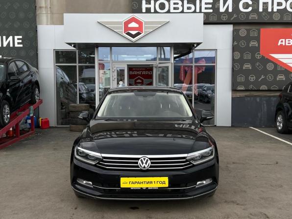 Volkswagen Passat B8 с пробегом 2017 года, цена 1 450 000 рублей, 270127 км, седан, Автокод Объявления
