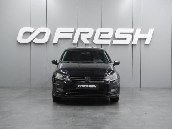 Volkswagen Polo V Рестайлинг с пробегом 2019 года, цена 1 054 000 рублей, 114724 км, седан, Автокод Объявления