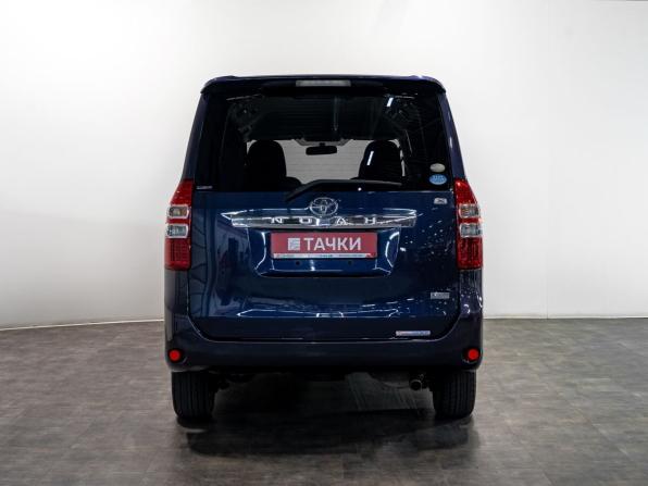 Toyota Noah II (R70) с пробегом 2011 года, цена 1 620 000 рублей, 186700 км, минивэн, Автокод Объявления