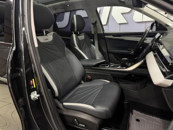 Geely Atlas II с пробегом 2024 года, цена 3 599 000 рублей, 21000 км, внедорожник, Автокод Объявления