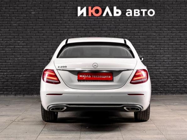 Mercedes-Benz E-Класс V (W213 S213 C238) с пробегом 2017 года, цена 2 500 000 рублей, 184719 км, седан, Автокод Объявления