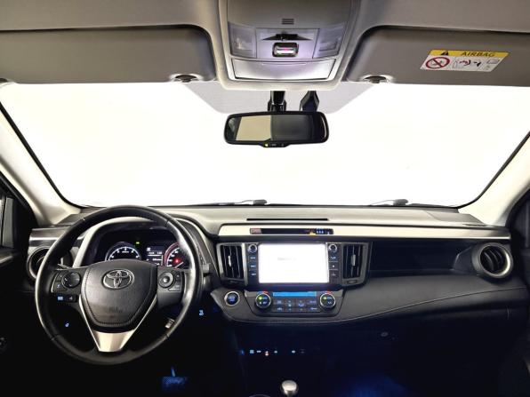 Toyota RAV4 IV (XA40) Рестайлинг с пробегом 2018 года, цена 2 640 000 рублей, 112891 км, внедорожник, Автокод Объявления