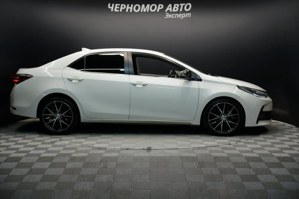 Toyota Corolla XI (E160 E170 E180) Рестайлинг 1 Крым  - изображение 6