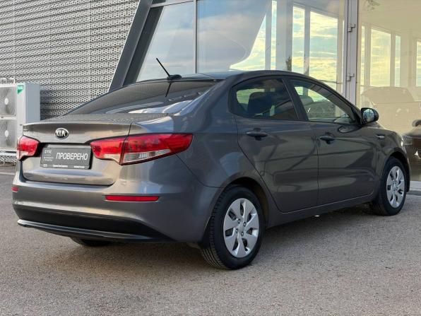 Kia Rio III Рестайлинг с пробегом 2017 года, цена 1 099 000 рублей, 97265 км, седан, Автокод Объявления