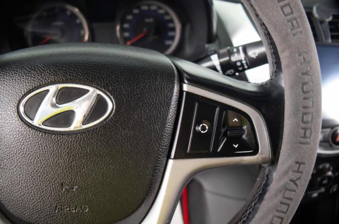 Hyundai Solaris I Рестайлинг с пробегом 2014 года, цена 999 000 рублей, 224097 км, седан, Автокод Объявления