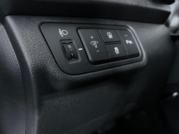 Hyundai Solaris II Рестайлинг с пробегом 2022 года, цена 1 597 000 рублей, 121158 км, седан, Автокод Объявления