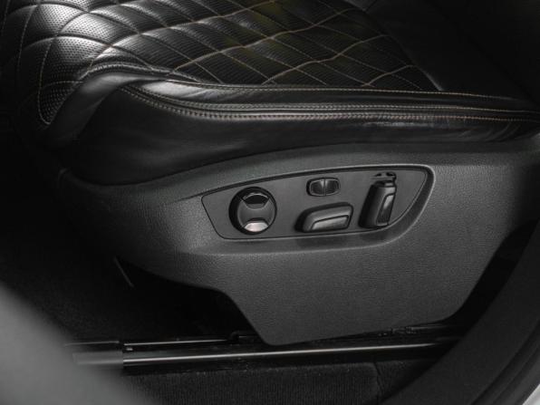 Volkswagen Touareg II Рестайлинг с пробегом 2018 года, цена 3 499 000 рублей, 215427 км, внедорожник, Автокод Объявления