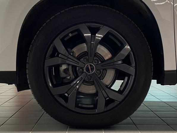 Exeed VX I с пробегом 2023 года, цена 2 750 000 рублей, 30360 км, внедорожник, Автокод Объявления