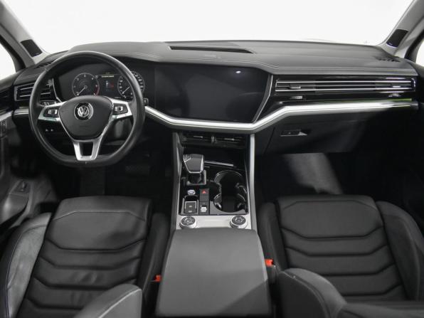 Volkswagen Touareg III с пробегом 2018 года, цена 4 300 000 рублей, 175129 км, внедорожник, Автокод Объявления