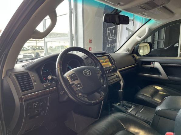 Toyota Land Cruiser 200 Series с пробегом 2011 года, цена 2 630 000 рублей, 270000 км, внедорожник, Автокод Объявления