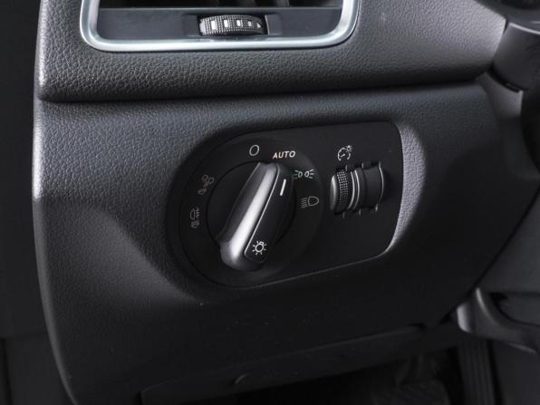 Audi Q3 I (8U) Рестайлинг с пробегом 2015 года, цена 1 730 000 рублей, 180680 км, внедорожник, Автокод Объявления