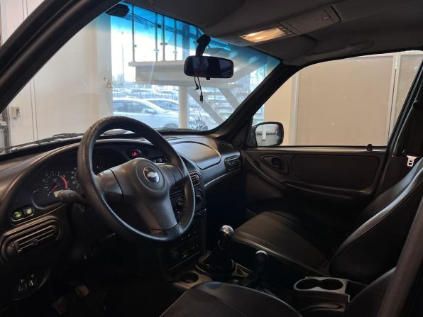 Chevrolet Niva I Рестайлинг с пробегом 2011 года, цена 370 000 рублей, 287364 км, внедорожник, Автокод Объявления