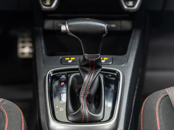 Kia Rio IV Рестайлинг с пробегом 2020 года, цена 1 638 000 рублей, 72019 км, хэтчбек, Автокод Объявления