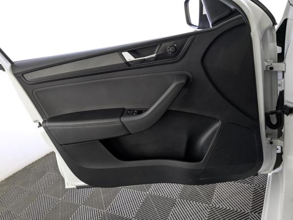 Skoda Rapid II с пробегом 2021 года, цена 1 285 000 рублей, 154473 км, лифтбек, Автокод Объявления