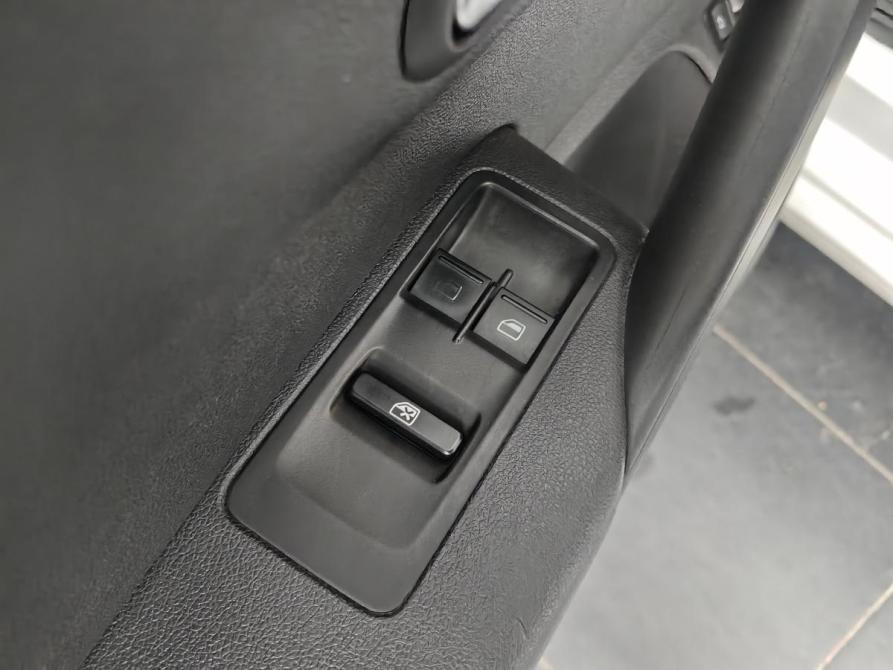 Volkswagen Polo V Рестайлинг Москва  - изображение 20
