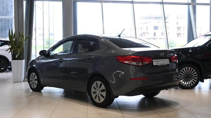 Kia Rio III Рестайлинг с пробегом 2015 года, цена 1 045 000 рублей, 130692 км, седан, Автокод Объявления