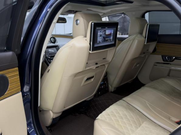 Jaguar XJ IV (X351) Рестайлинг с пробегом 2016 года, цена 2 710 000 рублей, 112570 км, седан, Автокод Объявления