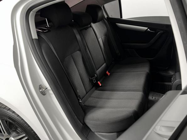 Volkswagen Passat B7 с пробегом 2012 года, цена 875 000 рублей, 212405 км, седан, Автокод Объявления