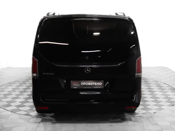 Mercedes-Benz V-Класс III (W447) Рестайлинг 2 с пробегом 2025 года, цена 17 999 000 рублей, 2050 км, минивэн, Автокод Объявления