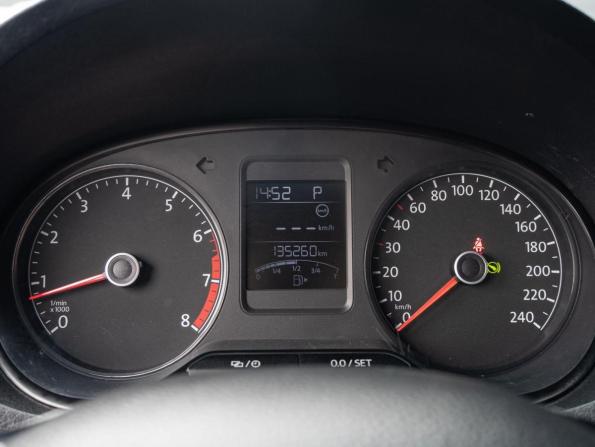 Volkswagen Polo V Рестайлинг с пробегом 2017 года, цена 1 160 000 рублей, 135260 км, седан, Автокод Объявления