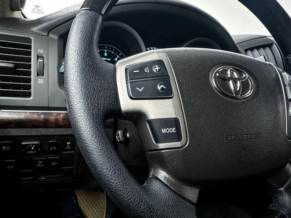 Toyota Land Cruiser 200 Series с пробегом 2008 года, цена 2 999 000 рублей, 204000 км, внедорожник, Автокод Объявления