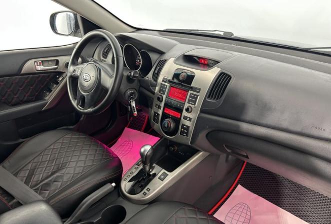 Kia Cerato II с пробегом 2009 года, цена 665 000 рублей, 232182 км, седан, Автокод Объявления