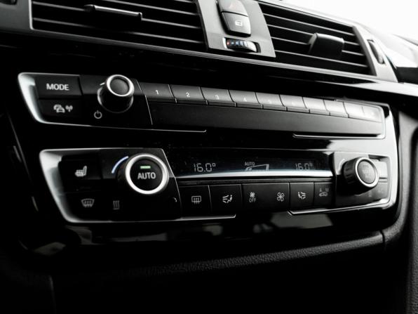 BMW 3 серии VI (F3x) Рестайлинг с пробегом 2018 года, цена 2 680 000 рублей, 158085 км, седан, Автокод Объявления