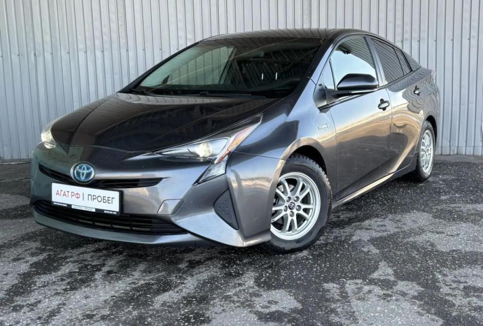 Toyota Prius III Рестайлинг (XW30) Киров  - изображение 1